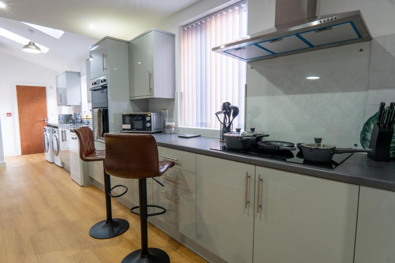 Heartland House, 7 Spacious Bedrooms Sleeps 4 Plus, Near Nec, Jlr,Bhx バーミンガム エクステリア 写真