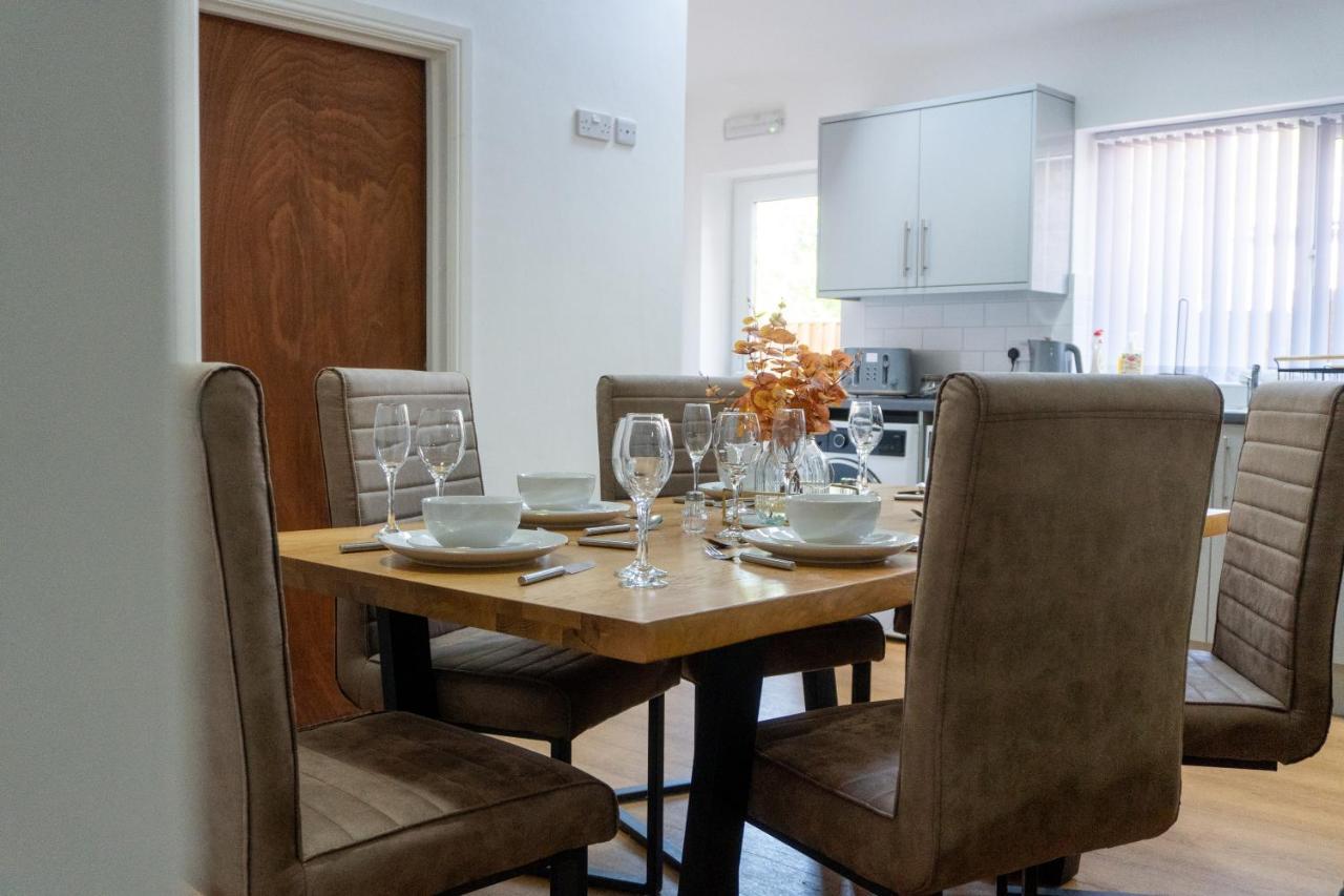 Heartland House, 7 Spacious Bedrooms Sleeps 4 Plus, Near Nec, Jlr,Bhx バーミンガム エクステリア 写真