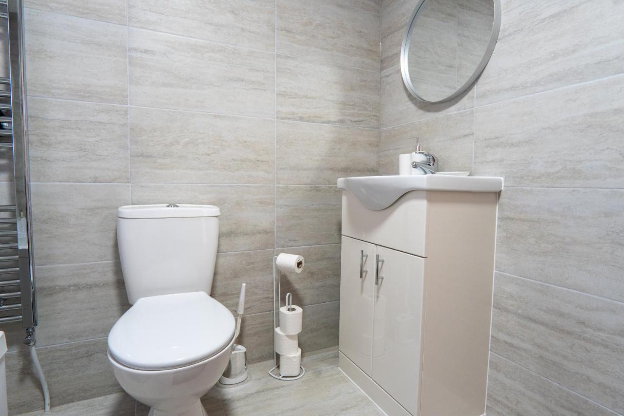 Heartland House, 7 Spacious Bedrooms Sleeps 4 Plus, Near Nec, Jlr,Bhx バーミンガム エクステリア 写真